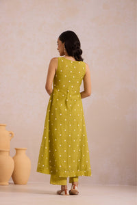 Sleeveless Basanta