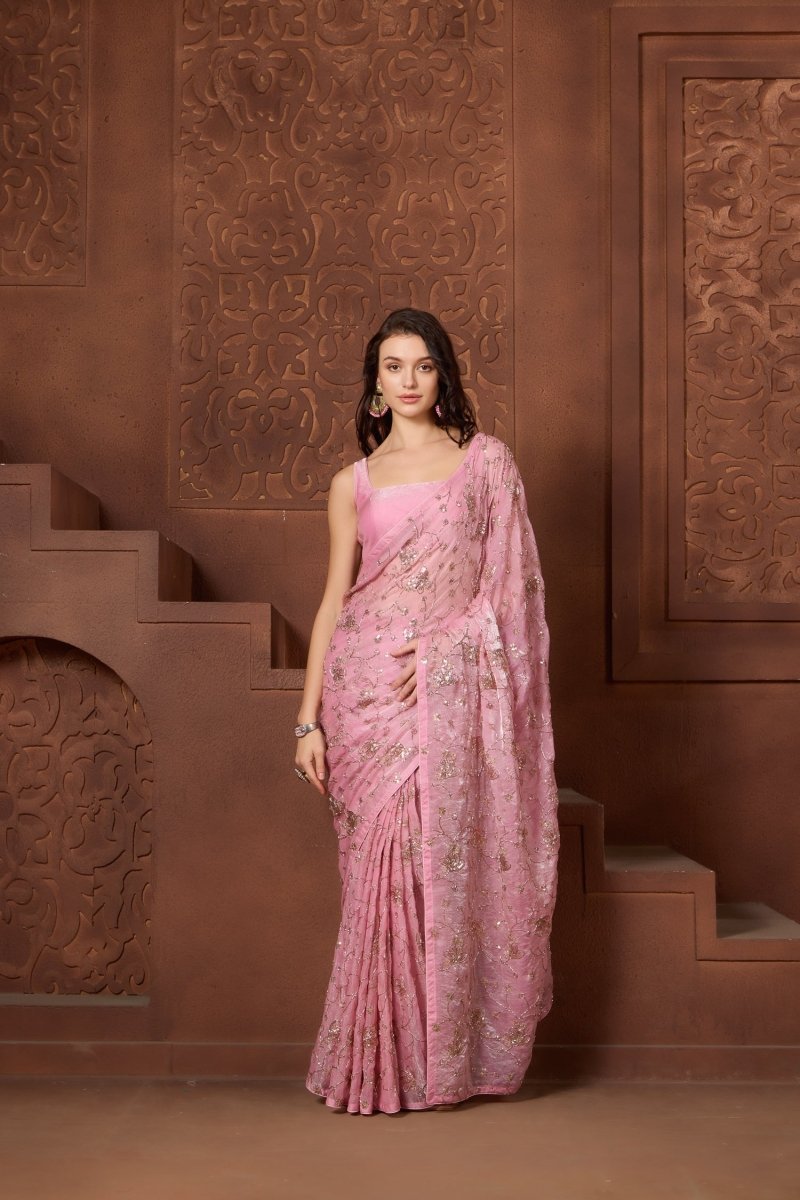 Trending Wedding Saree Styles in USA for 2026 - Agapi