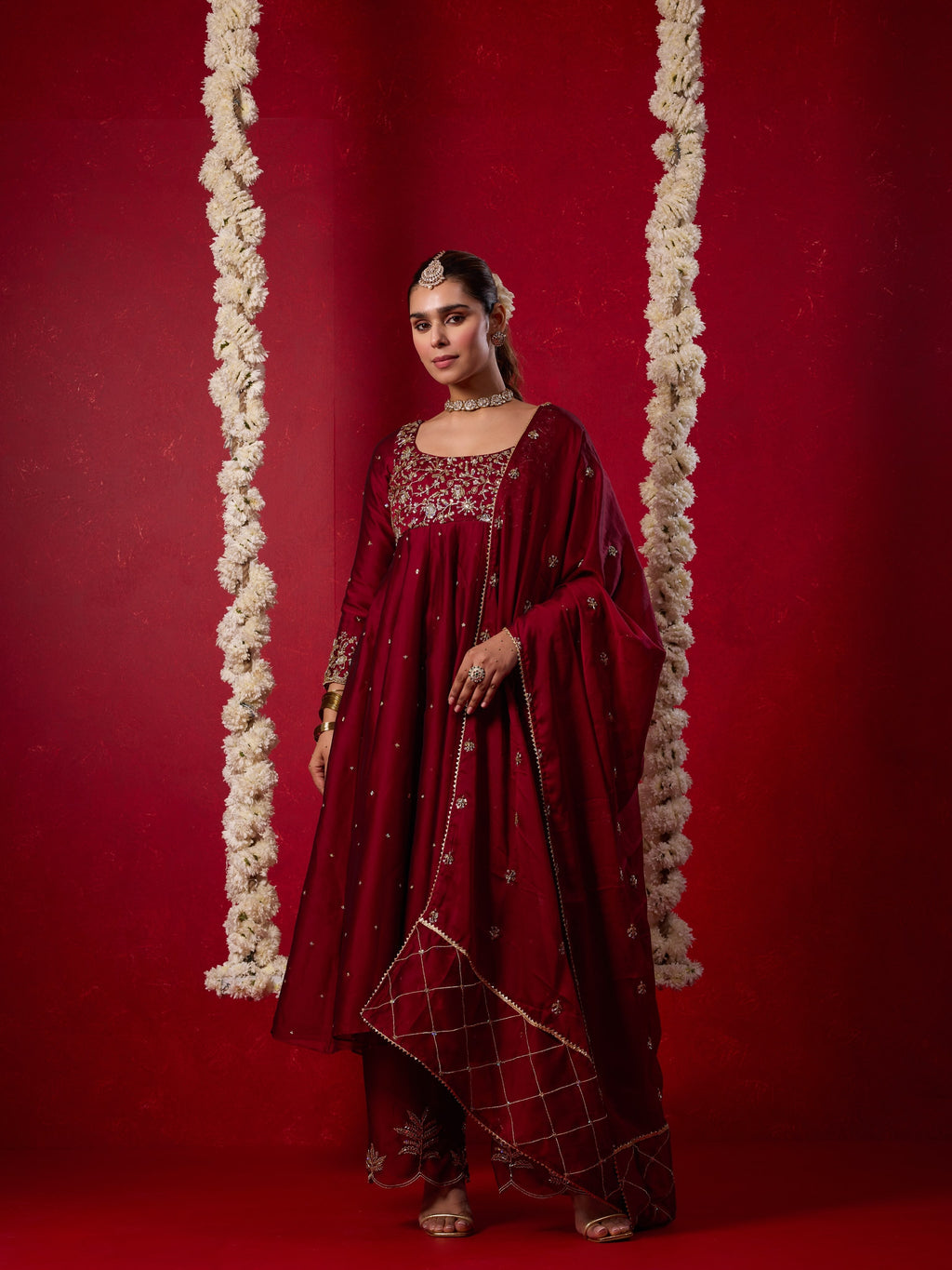 What Are Some Tips for Styling a Full-Sleeve Anarkali Suit?