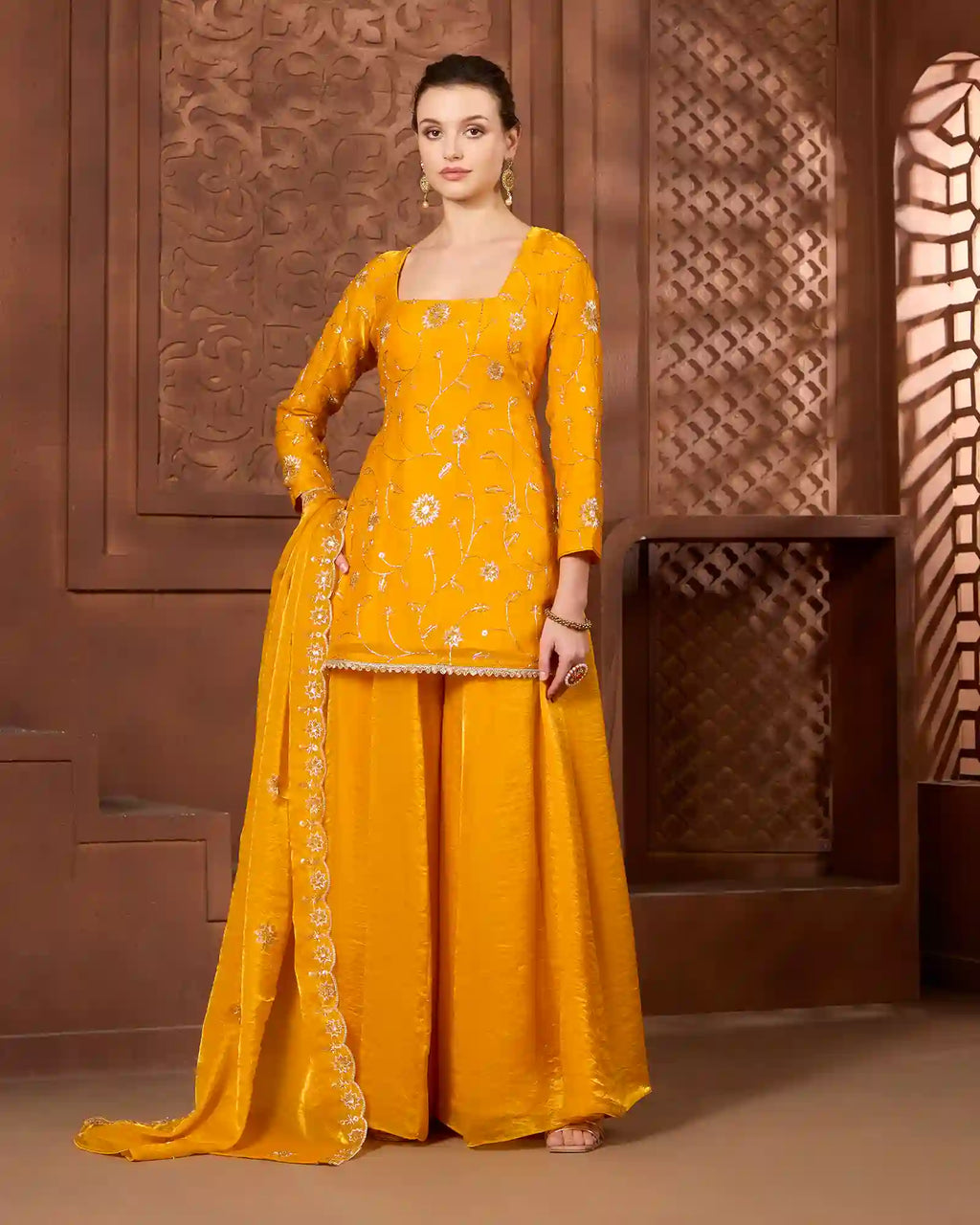 Buy Traditional Indian Clothes and Ethnic Wear Online at Agapi Clothing - Agapi