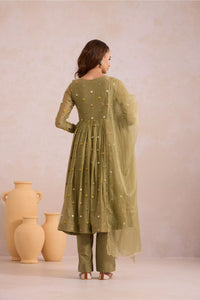 Basanta Forest Green