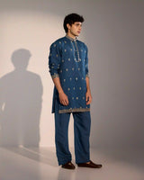 Stylish silk kurta set with zari work detailing
