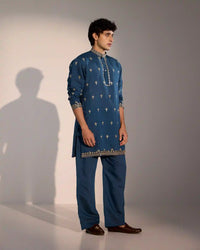 Stylish silk kurta set with zari work detailing