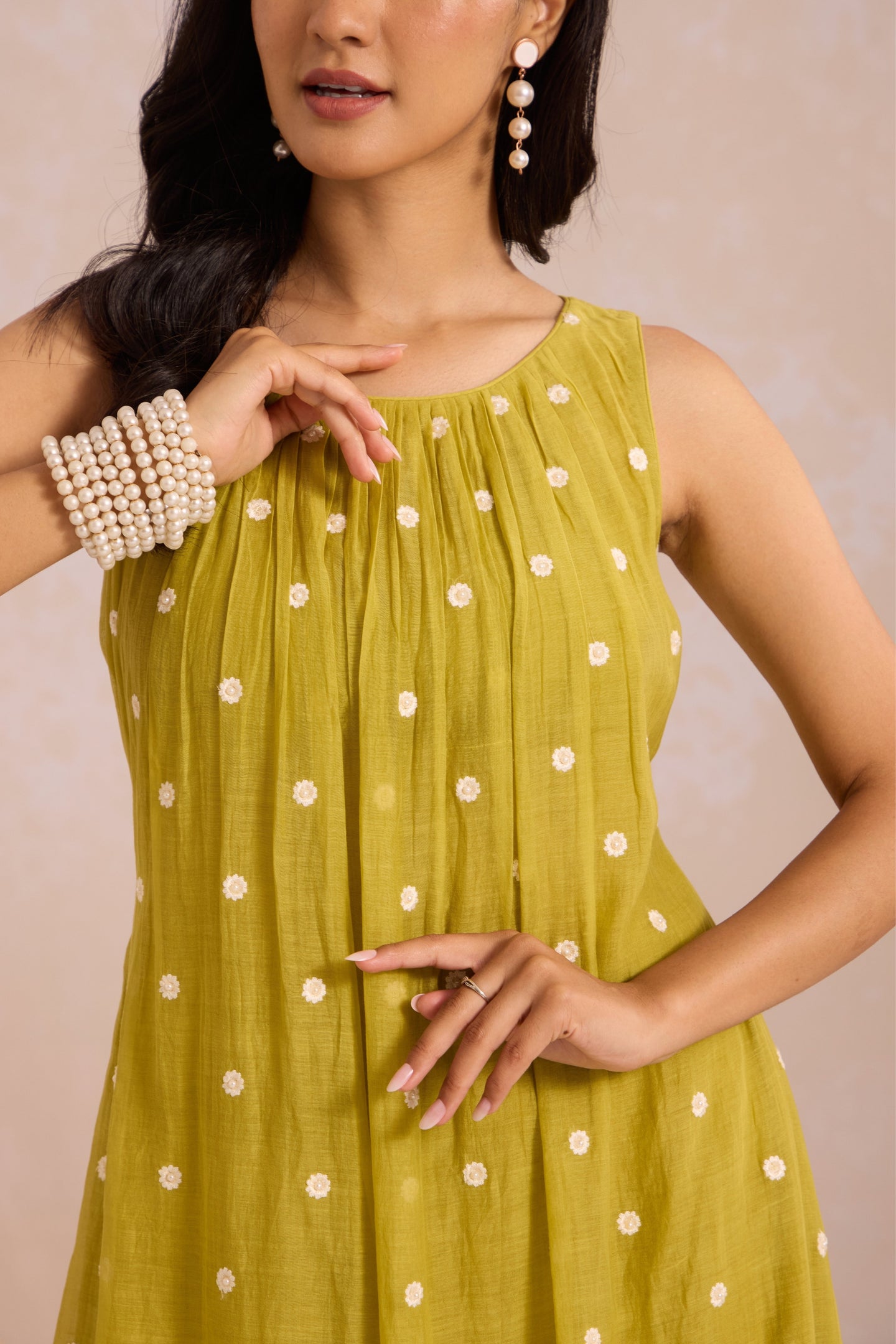Sleeveless Basanta