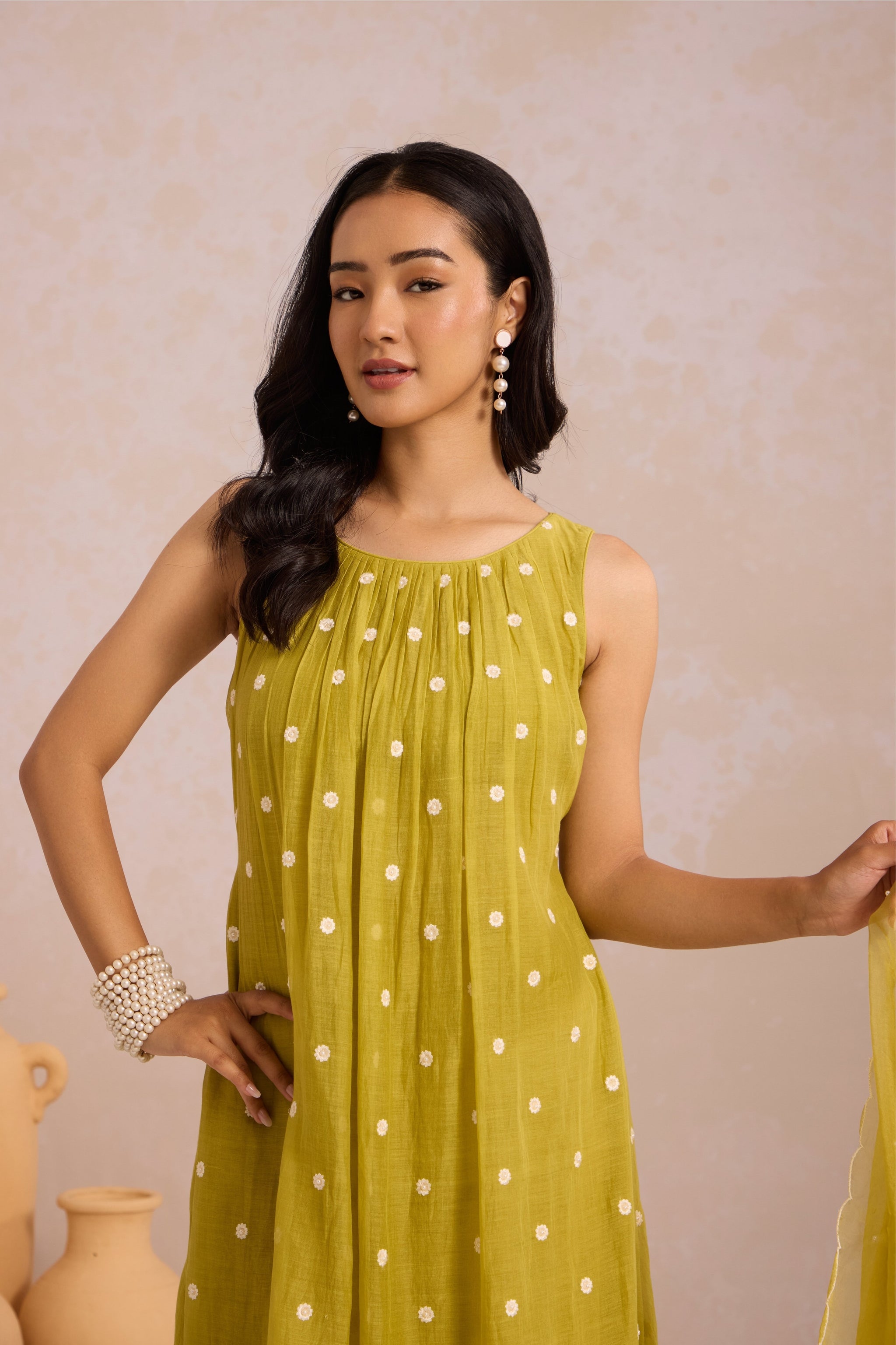 Sleeveless Basanta