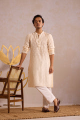 White Majesty Kurthi