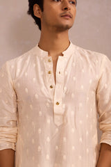 White Majesty Kurthi