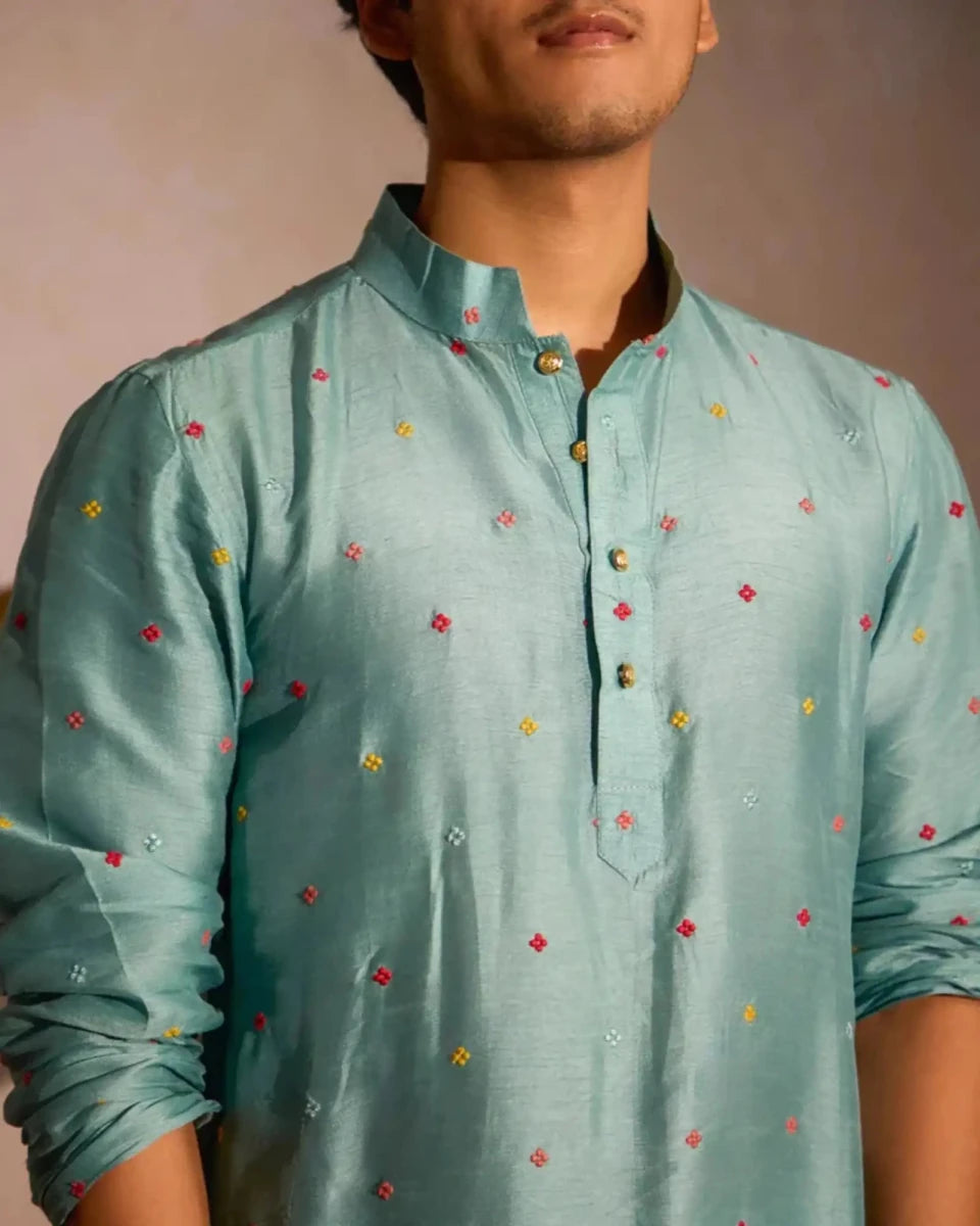 Sky Aura Kurta Set with Embroidery - AgapiMen's Kurthi