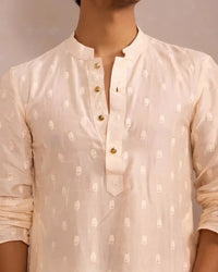 White Majesty Kurtha - AgapiMen's Kurthi